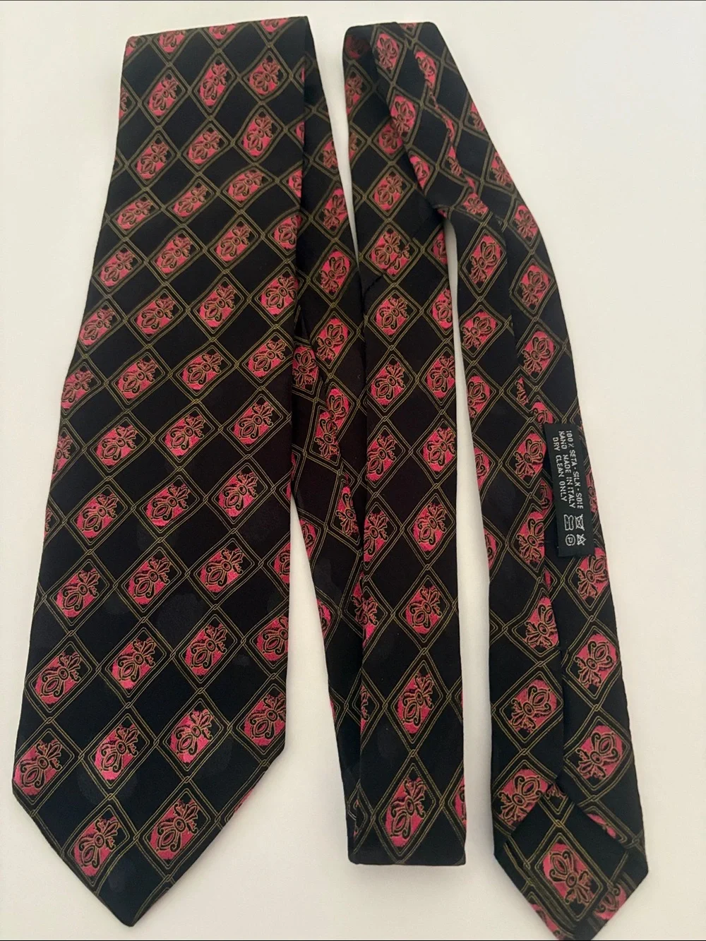 Brioni Men’s  Multicolor Geometric Design 100% Silk  Necktie Hand Made in Italy